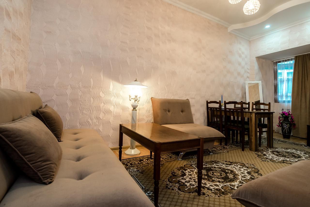דירות טביליסי Gabi'S House מראה חיצוני תמונה