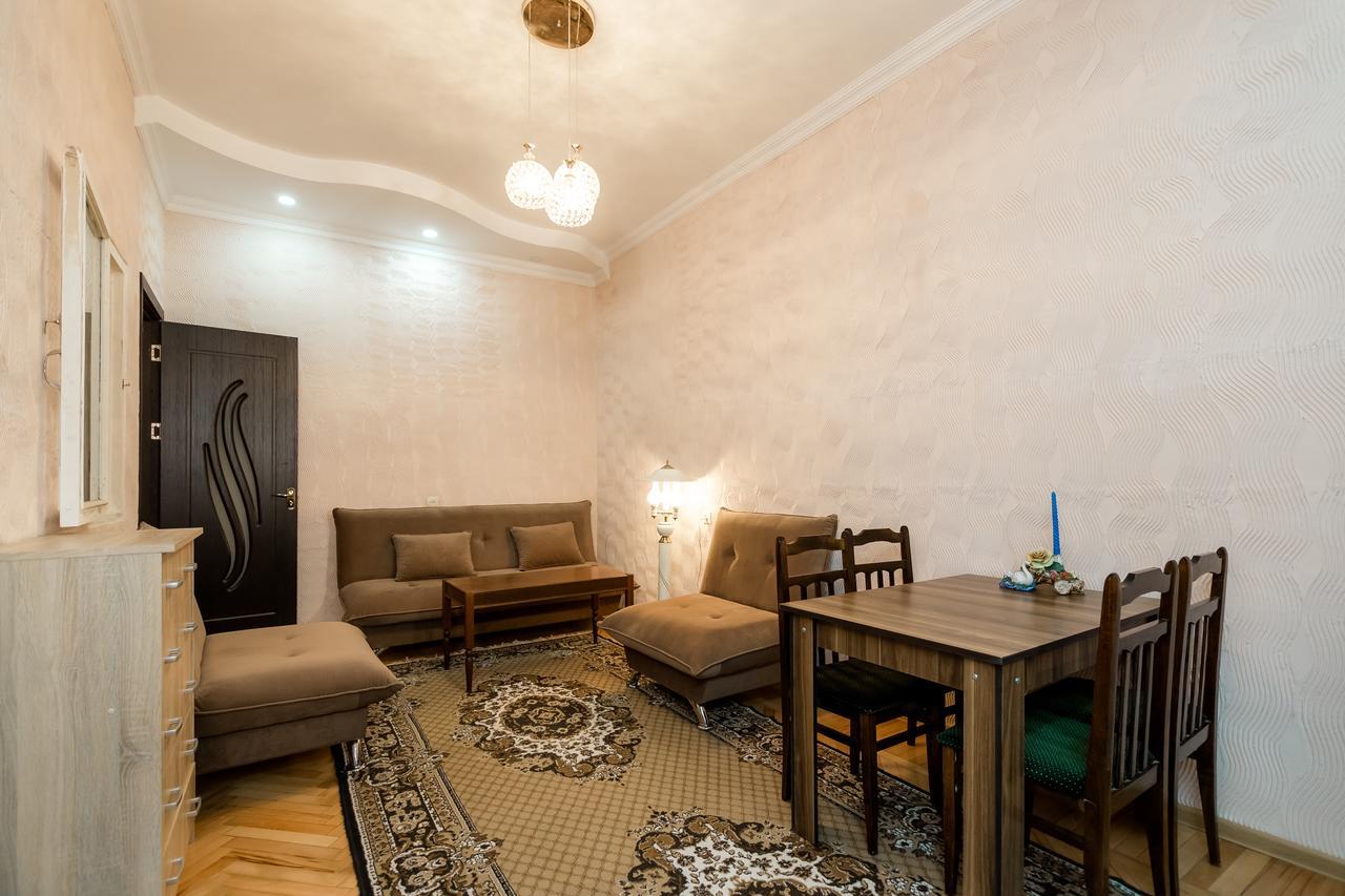דירות טביליסי Gabi'S House מראה חיצוני תמונה