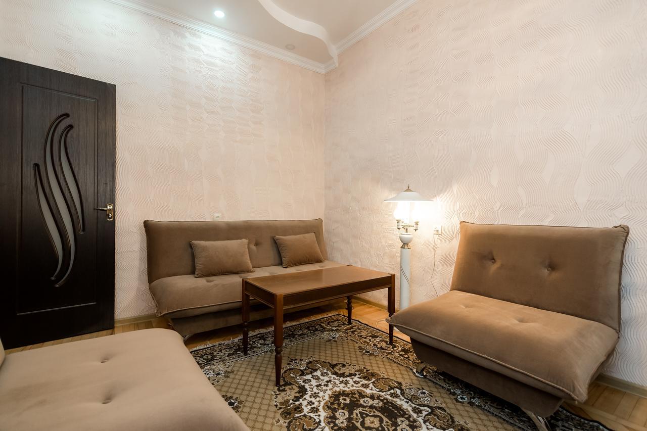 דירות טביליסי Gabi'S House מראה חיצוני תמונה
